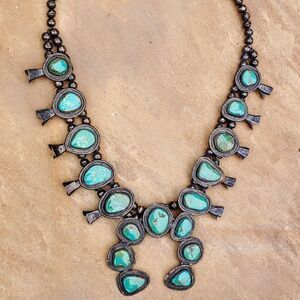 Vintage Old Pawn Green Blue Turquoise Squash Blossom Necklace